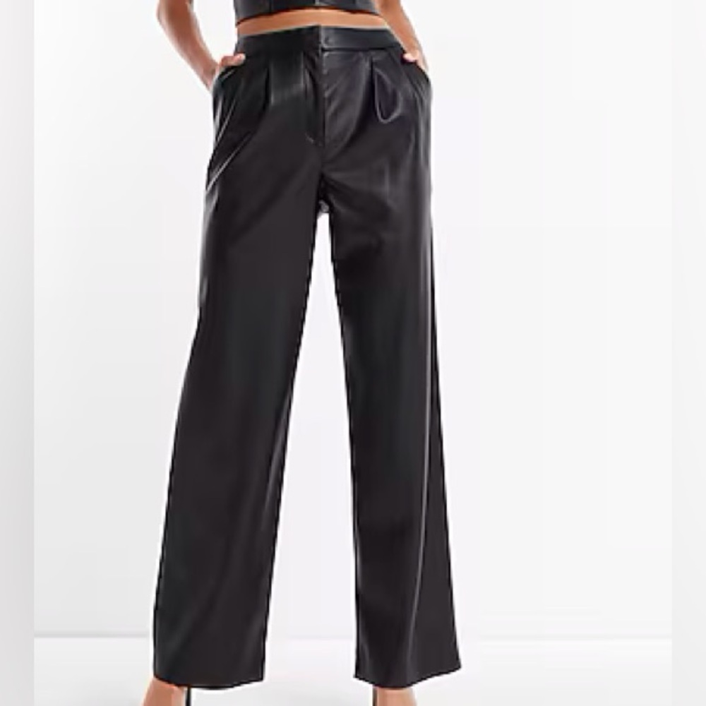 Express Women 2R Black Super High Waisted Faux Leather Pleated Wide Leg Pant NWT